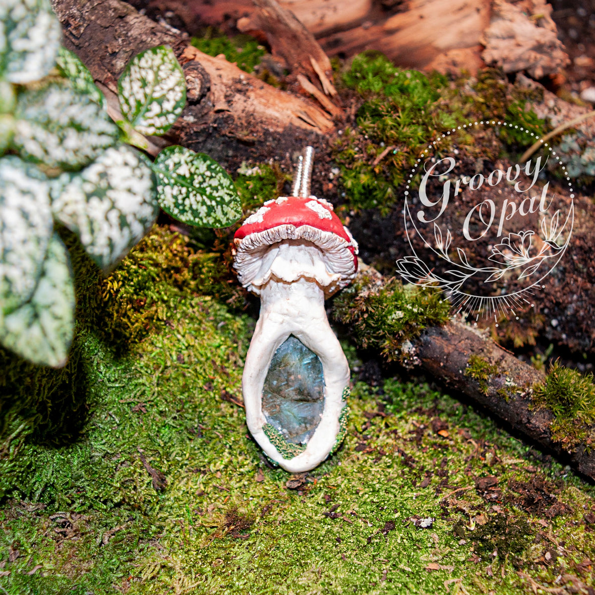 Labradorite shops Mushroom pendant